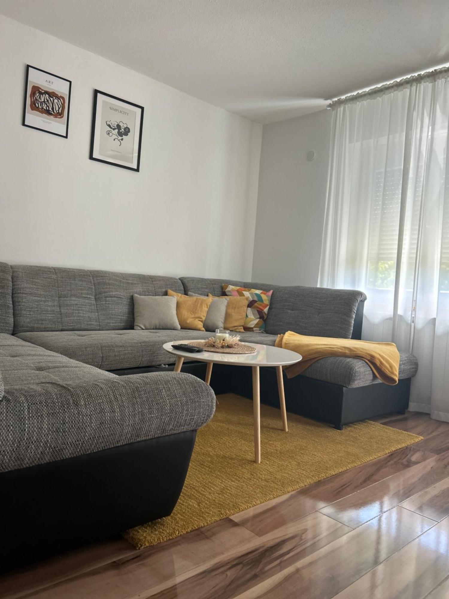 Apartments And Rooms Krizmanic Smoljanac Ngoại thất bức ảnh