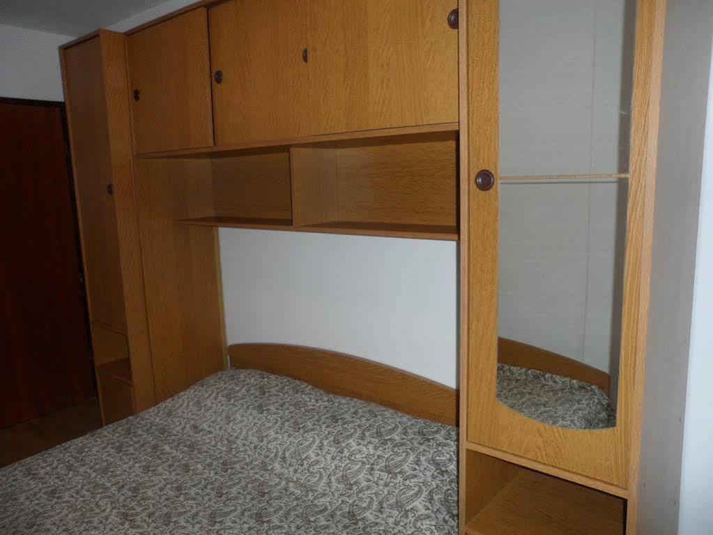 Apartments And Rooms Krizmanic Smoljanac Ngoại thất bức ảnh